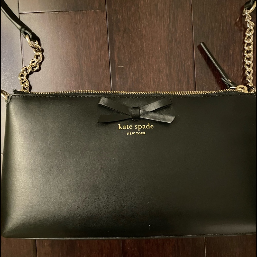 Kate spade crossbody purse.